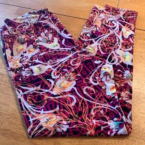 LuLaRoe Leggings Tall & Curvy Never Worn No Tags